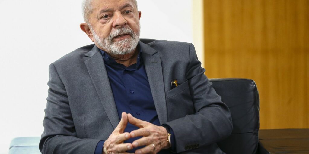 “Alguém que pratica assédio não vai ficar no governo”, diz Lula