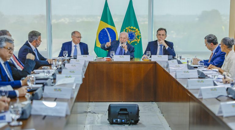 Em reunião com chefes dos três Poderes, Lira defende mais recursos para combater incêndios criminosos – Notícias