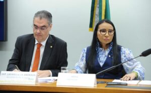 Especialistas defendem que distribuidoras sejam proibidas de gerar energia elétrica – Notícias