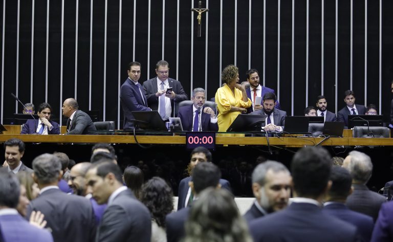 Deputados aprovam urgência para dois projetos de lei e concluem votações desta quarta-feira – Notícias