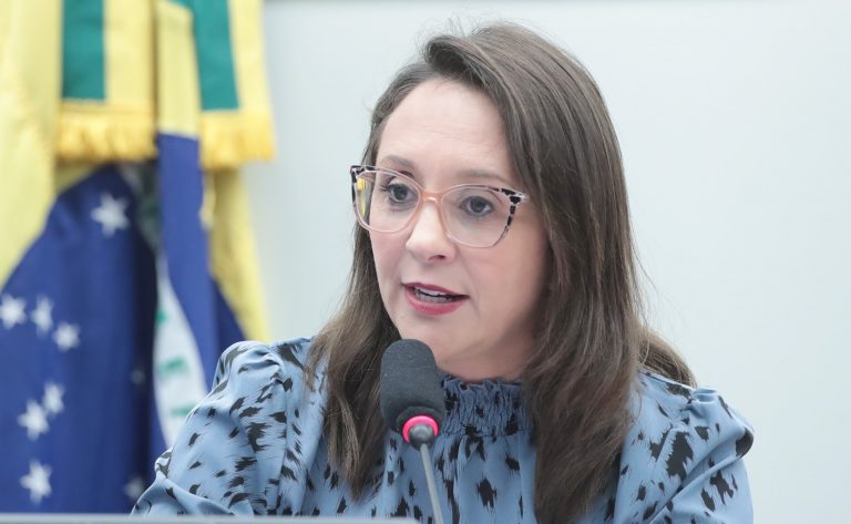 Comissão aprova gratuidade de Justiça para mulheres em situação de violência doméstica – Notícias