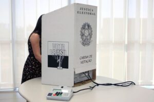 Comissão da Câmara discute projeto que prevê recontagem física de votos – Notícias