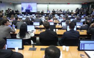 Relatório preliminar da LDO de 2025 é apresentado na Comissão Mista de Orçamento, mas votação é adiada – Notícias