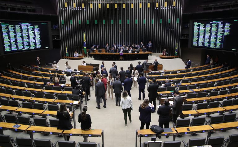 Plenário reúne-se nesta manhã para votar acordos internacionais – Notícias