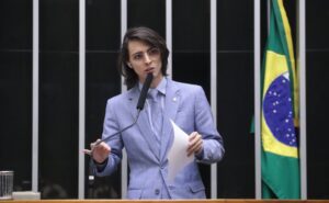 Projeto obriga operadoras a compartilharem torres de comunicação em grandes cidades – Notícias