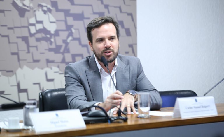 Presidente da Anatel defende projeto de lei alternativo para regular redes sociais – Notícias