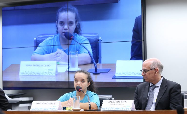 Pacientes com doença que afeta o crescimento defendem acesso a medicamento desde o nascimento – Notícias