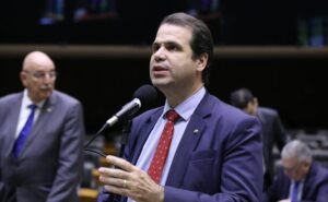 Projeto permite que trabalho voluntário seja critério de desempate para ingresso em curso de graduação – Notícias
