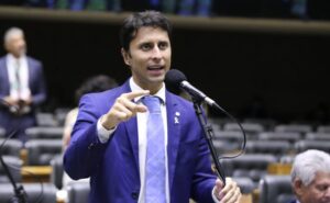 Comissão aprova projeto que destina cavalos vítimas de maus-tratos para centros de equoterapia – Notícias