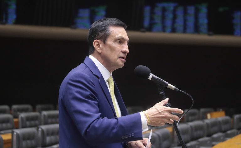 Deputados pedem apuração de fraude bilionária no INSS – Notícias