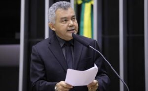 Comissão aprova projeto que permite rescisão de contrato de telecomunicação sem multa por má qualidade – Notícias