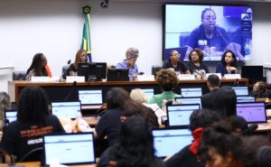 Estudantes e especialistas cobram estratégias antirracistas no novo Plano Nacional de Educação – Notícias