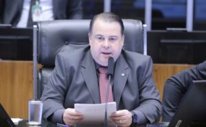 Comissão aprova criação de regras para o uso de dados de crianças por inteligência artificial – Notícias