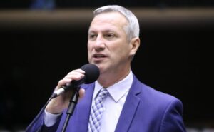 Comissão aprova projeto que prevê mensagem eletrônica para informar vítima sobre soltura de preso – Notícias