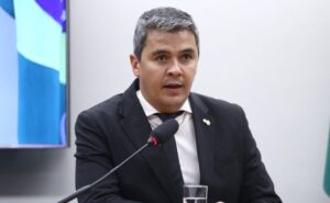 Comissão aprova inclusão do estímulo à iniciação científica entre as finalidades da Lei Rouanet – Notícias