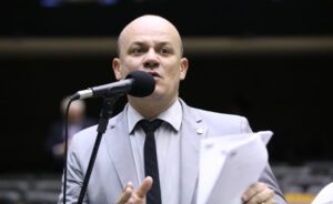 Projeto torna crime o assédio moral praticado no meio militar – Notícias