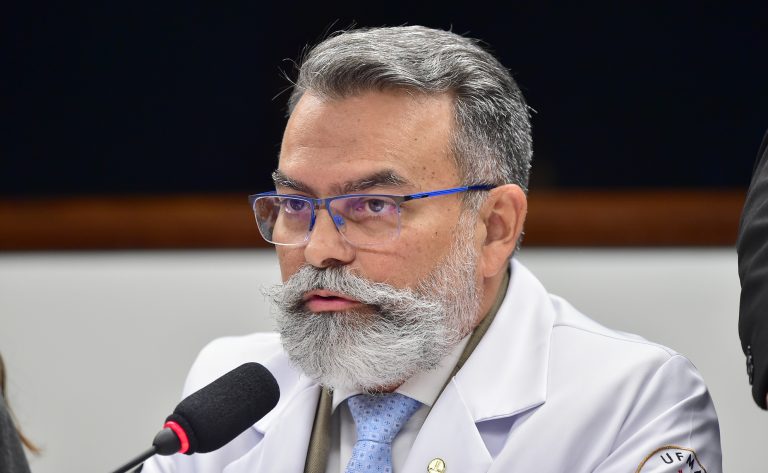 Comissão aprova criação de serviço telefônico gratuito para atender pessoas com transtornos mentais – Notícias