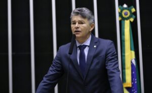 Projeto amplia troca de informações entre autoridades sobre crimes na faixa de fronteira – Notícias