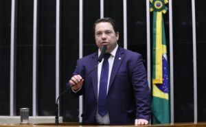 Projeto suspende resolução que incluiu MST em comitê do governo – Notícias