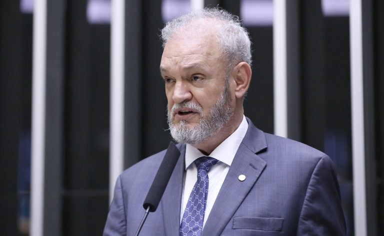 Projeto prevê incentivo para profissionais que atuam na vacinação – Notícias