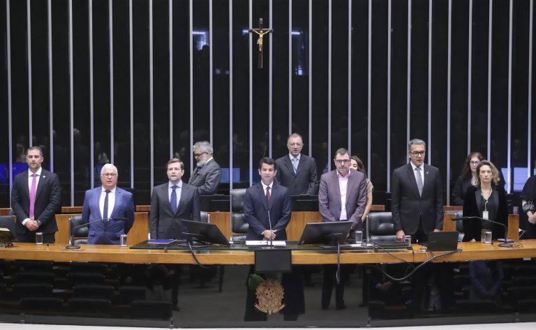 Representante da indústria relata pressões relativas à validade de patentes de medicamentos genéricos – Notícias