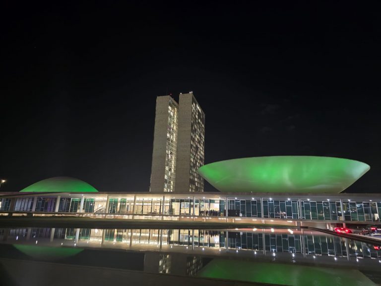Congresso Nacional recebe iluminação verde para homenagear o Dia Nacional da Defensoria Pública – Notícias