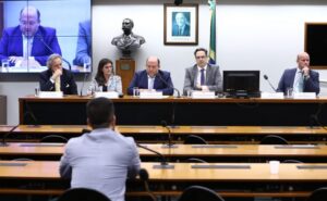 Debatedores criticam Argentina por acirrar disputas no rio Paraná – Notícias