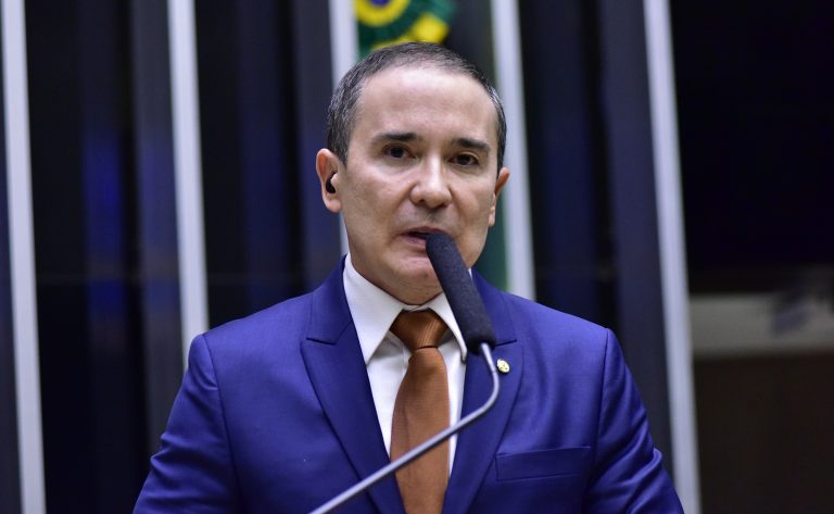 Projeto cria campanha no transporte escolar contra pedofilia e ciberpedofilia – Notícias