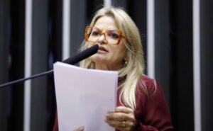 Comissão aprova projeto que facilita realocação de vítima de violência doméstica em local seguro – Notícias