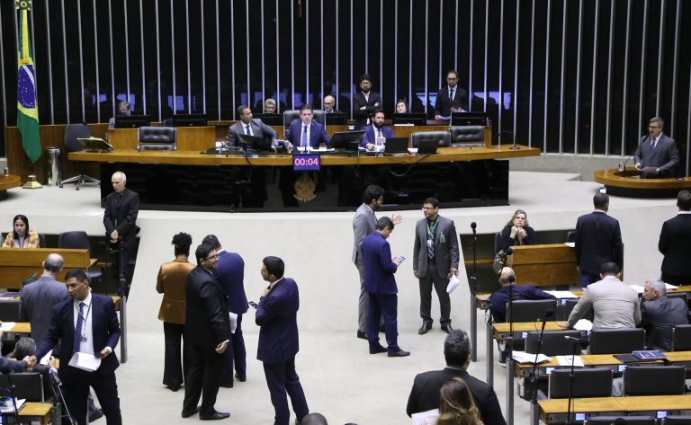 Deputados analisam projeto que cria a Política Nacional de Juventude e Sucessão Rural; acompanhe – Notícias