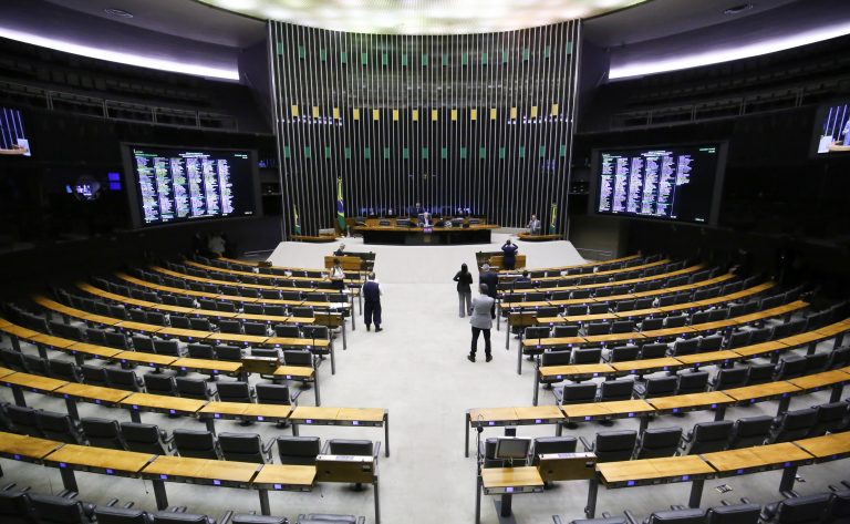 Deputados analisam projeto que cria adicional de remuneração para fiscais federais agropecuários; acompanhe – Notícias