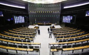 Câmara pode votar hoje proposta que atualiza a Consolidação das Leis do Trabalho – Notícias