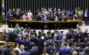 Câmara pode retomar nesta quinta-feira votação de projeto sobre formação de motoristas de baixa renda – Notícias