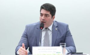 Comissão aprova projeto que prevê aumento do conforto térmico nas salas de aula da rede pública – Notícias