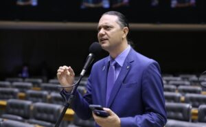 Comissão aprova projeto que impede distribuidoras de energia de repassar perdas para contas de luz – Notícias