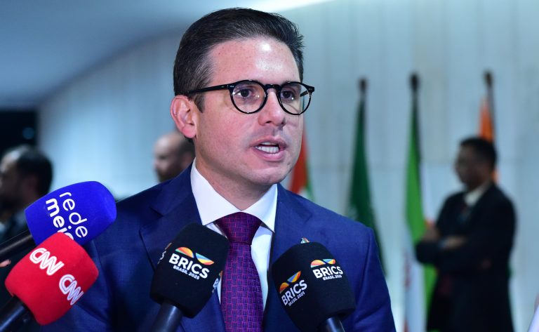 Para Motta, é possível um marco regulatório sobre inteligência artificial comum para o BRICS – Notícias