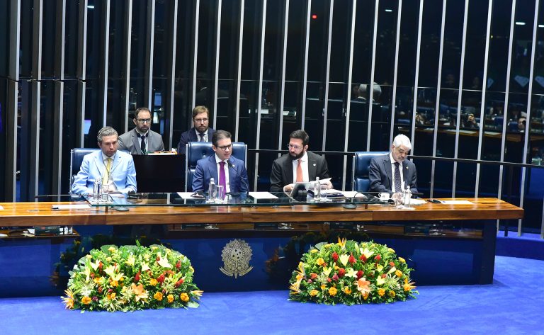 Parlamentares do BRICS defendem cooperação e regulação inclusiva da inteligência artificial – Notícias