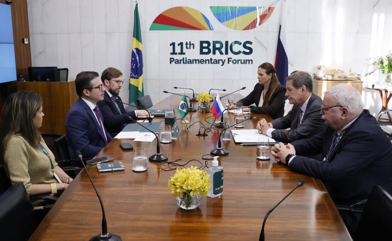 Fórum do BRICS: presidente da Câmara se reúne com delegações da Rússia e de Cuba – Notícias