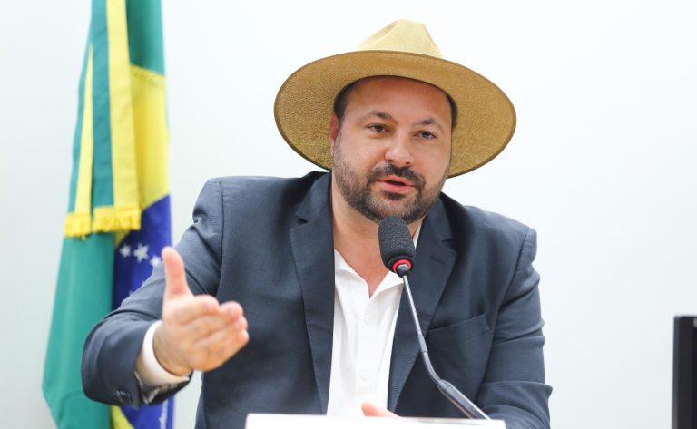 Projeto prevê exame complementar ao “teste do olhinho” aos 6 meses de vida – Notícias