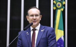 Comissão aprova equiparação de síndrome da pessoa rígida a deficiência – Notícias