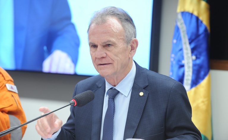 Comissão aprova regras para adoção de espaço público por entidade ou empresa – Notícias