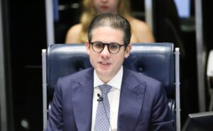 Motta afirma que o Plenário vai decidir sobre a perda de mandato da deputada Carla Zambelli – Notícias