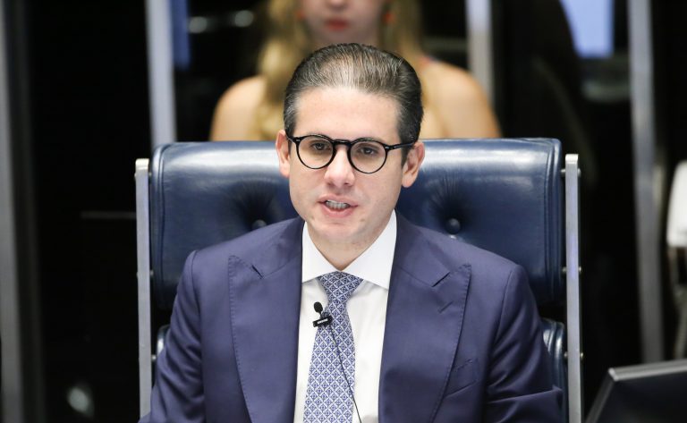 Motta afirma que o Plenário vai decidir sobre a perda de mandato da deputada Carla Zambelli – Notícias