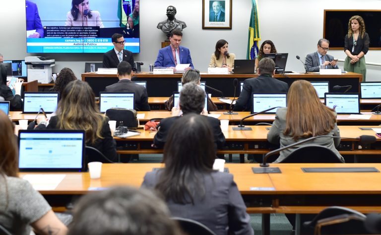 Especialistas apontam desafios para a educação de crianças com deficiência – Notícias