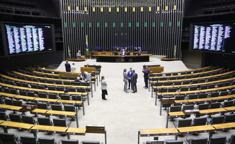 Plenário pode votar hoje criação do Fundo Nacional de Defesa Agropecuária – Notícias