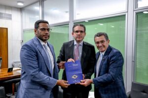 Motta recebe relatório do TCU sobre as contas do governo federal de 2024 – Notícias