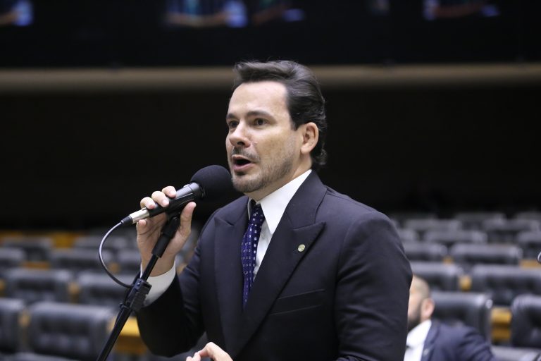 Comissão aprova proposta que isenta Embrapa de taxas para registro de pesquisas – Notícias