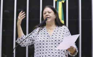 Comissão de Constituição e Justiça aprova garantia de sigilo a pessoas com HTLV – Notícias