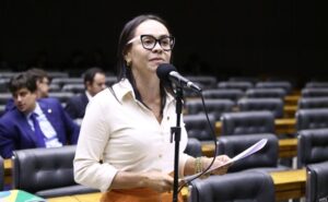 Comissão aprova obrigatoriedade de bares e casas noturnas prestarem auxílio a mulheres em situação de risco – Notícias