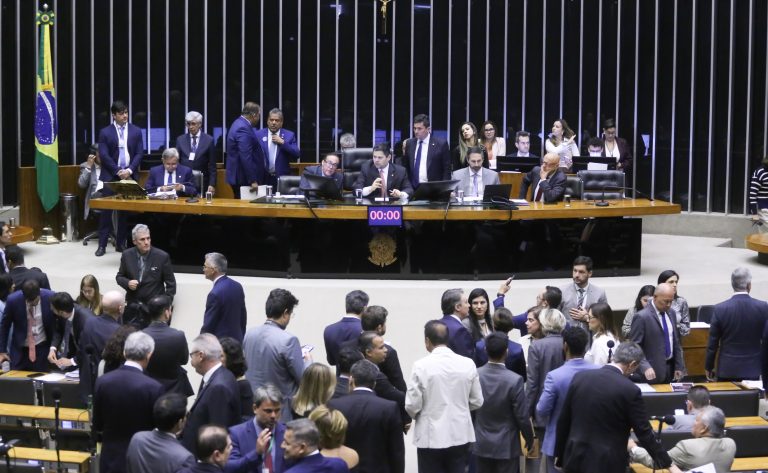 Congresso inicia sessão conjunta para analisar propostas; acompanhe – Notícias